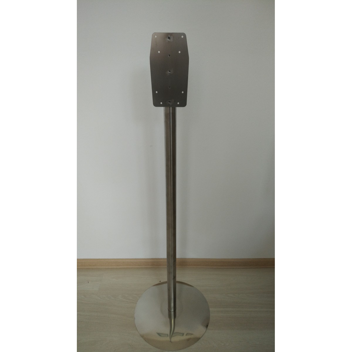 Metal posture 